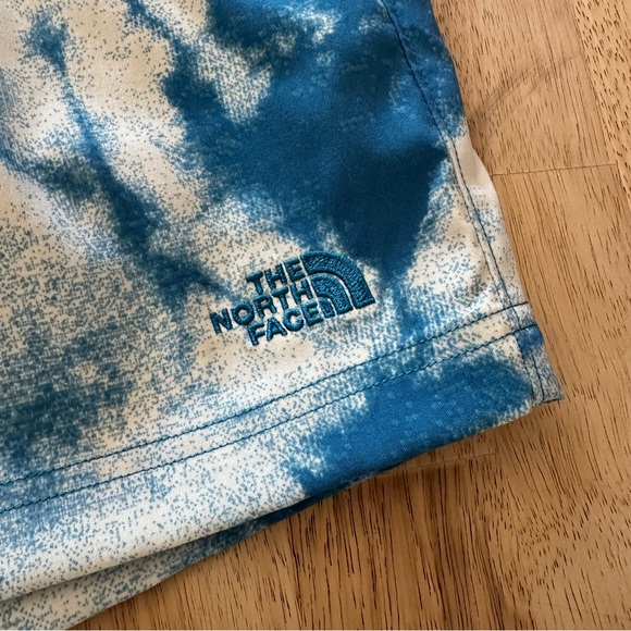 The North Face Printed Class V Pull On Shorts 5” Mens Size XXL Relaxed Fit - Picture 2 of 9